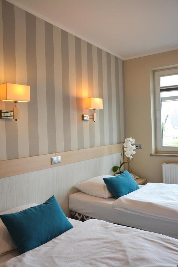 גריפיצה Restauracja 32 Motel מראה חיצוני תמונה